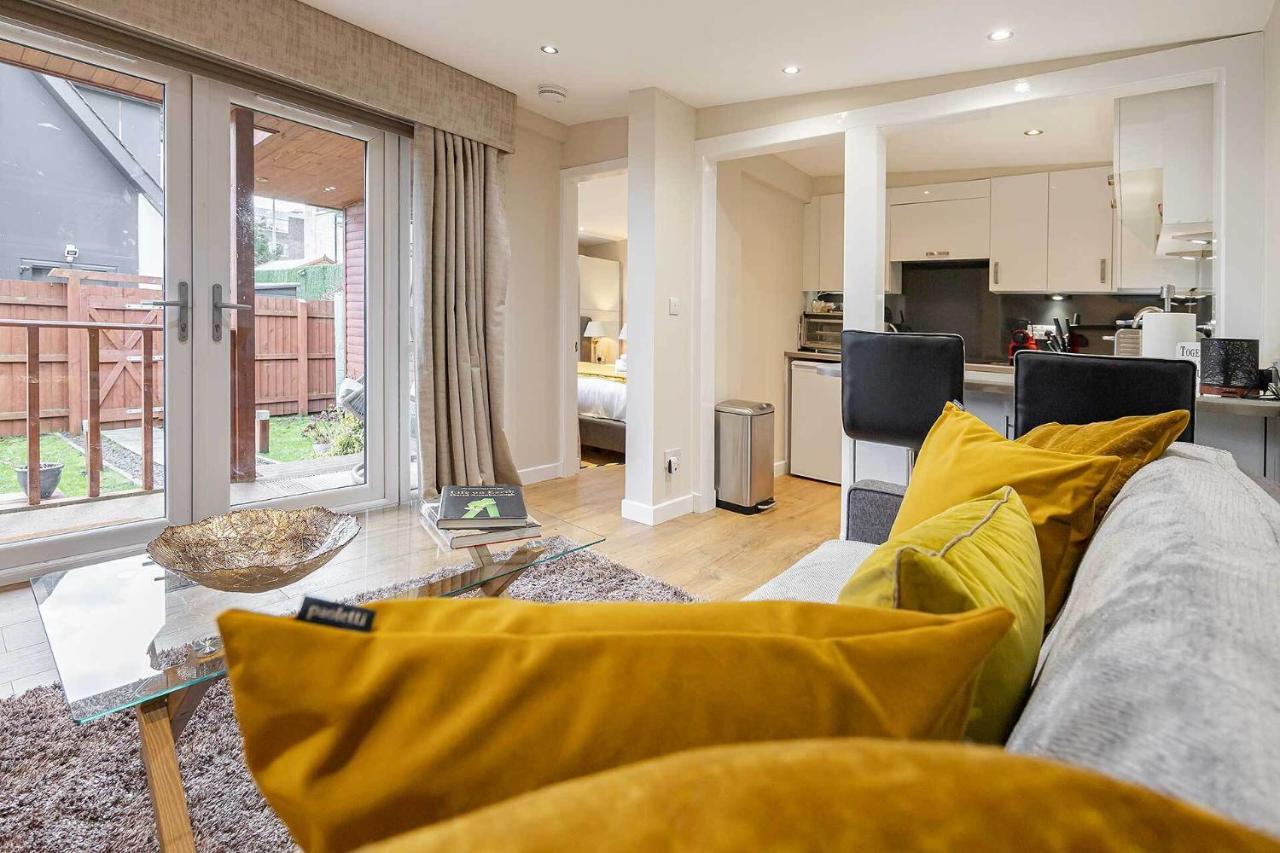 Garthill Lodge & Studio Falkirk Ruang foto